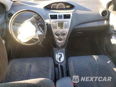 Zdjęcie 8 z 12 samochodu: 2007 TOYOTA YARIS BASE VIN:JTDBT923271153897 - miniatura