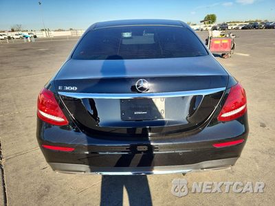 Zdjęcie 6 z 12 samochodu: 2019 MERCEDES-BENZ E 300 VIN:WDDZF4JB9KA532718 - miniatura