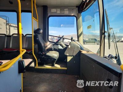 Zdjęcie 7 z 14 samochodu: 2015 FREIGHTLINER CHASSIS XBA ARBOC VIN:4UZAEJDUXFCGJ3046 - miniatura