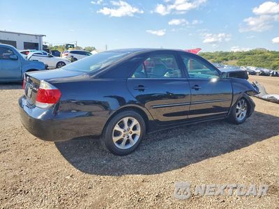 Trzecie zdjęcie samochodu z tyłu: 2006 TOYOTA CAMRY XLE VIN:4T1BE30KX6U744232 - miniatura