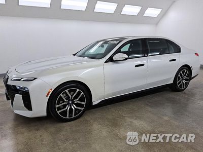 2025 BMW 740 XI WBA33EH02SCU94141 - główne zdjęcie licytacji z USA - miniatura