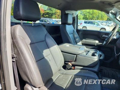 Zdjęcie 10 z 12 samochodu: 2023 CHEVROLET SILVERADO K1500 VIN:3GCNDAED9PG116850 - miniatura