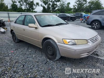 Czwarte zdjęcie samochodu z boku: 1999 TOYOTA CAMRY LE VIN:4T1BG22K7XU893930 - miniatura