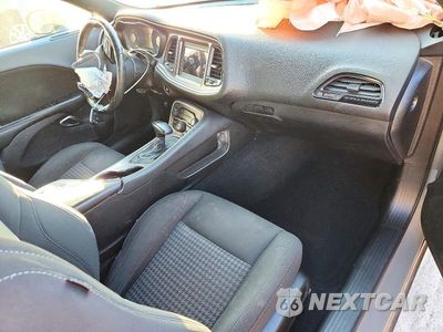 Zdjęcie 8 z 12 samochodu: 2019 DODGE CHALLENGER SXT VIN:2C3CDZAGXKH716926 - miniatura