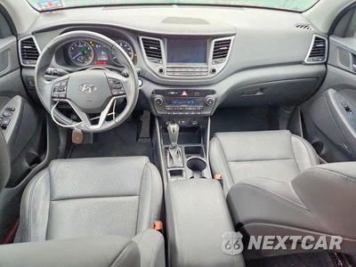Zdjęcie 8 z 13 samochodu: 2017 HYUNDAI TUCSON SE PLUS VIN:KM8J33A46HU447866 - miniatura