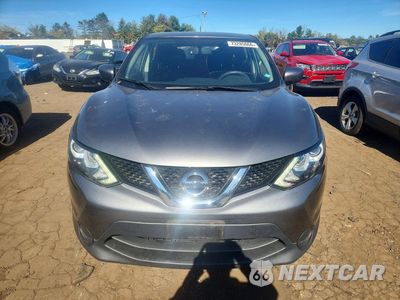 Piąte zdjęcie samochodu w środku: 2018 NISSAN ROGUE SPORT S VIN:JN1BJ1CR5JW202405 - miniatura