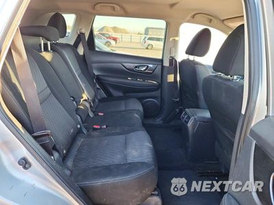 Zdjęcie 10 z 12 samochodu: 2018 NISSAN ROGUE SV VIN:KNMAT2MV0JP568576 - miniatura