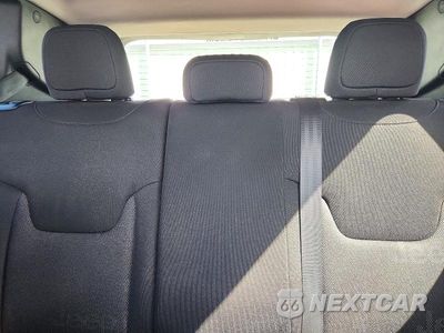 Zdjęcie 10 z 13 samochodu: 2017 JEEP RENEGADE LATITUDE VIN:ZACCJBBB7HPG35971 - miniatura