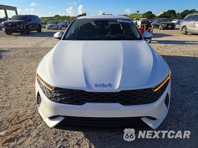 Piąte zdjęcie samochodu w środku: 2023 KIA K5 LXS VIN:5XXG14J29PG195124 - miniatura