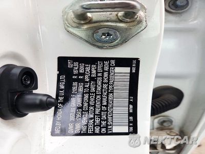 Zdjęcie 12 z 12 samochodu: 2017 HONDA CIVIC LX VIN:SHHFK7H27HU418084 - miniatura