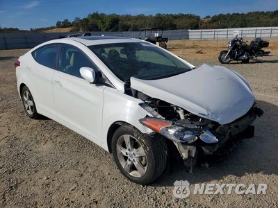 Czwarte zdjęcie samochodu z boku: 2013 HYUNDAI ELANTRA LIMITED VIN:5NPDH4AE7DH152264 - miniatura