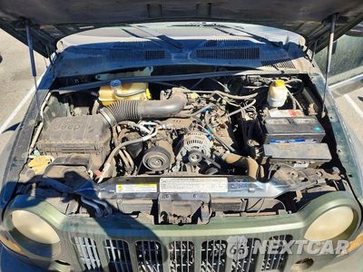 Zdjęcie 12 z 13 samochodu: 2006 JEEP LIBERTY SPORT VIN:1J4GL48K96W294498 - miniatura