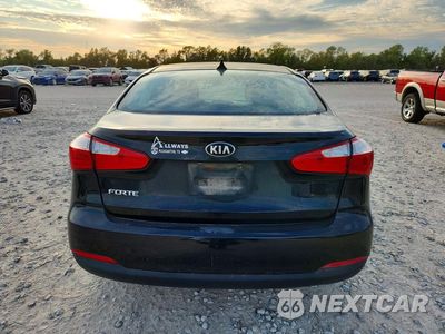 Zdjęcie 6 z 12 samochodu: 2016 KIA FORTE LX VIN:KNAFK4A61G5468618 - miniatura