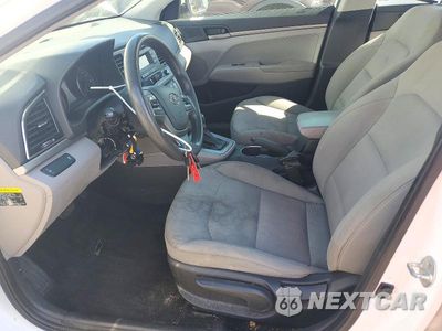 Zdjęcie 7 z 12 samochodu: 2017 HYUNDAI ELANTRA SE VIN:5NPD74LF8HH196501 - miniatura