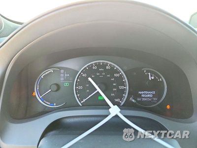 Zdjęcie 9 z 12 samochodu: 2013 LEXUS CT 200 VIN:JTHKD5BH4D2158556 - miniatura