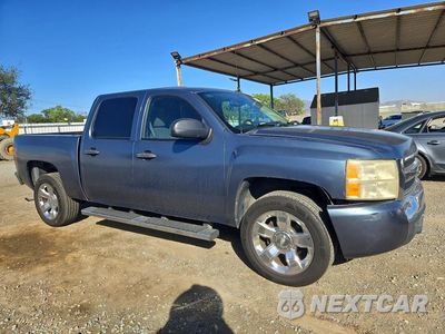 Czwarte zdjęcie samochodu z boku: 2008 CHEVROLET SILVERADO LT VIN:2GCEC130X81236301 - miniatura