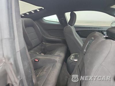 Zdjęcie 10 z 12 samochodu: 2016 FORD MUSTANG VIN:1FA6P8AM9G5310978 - miniatura