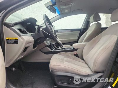 Zdjęcie 7 z 12 samochodu: 2016 HYUNDAI SONATA PLUG-IN HYBRID VIN:KMHE14L2XGA021235 - miniatura
