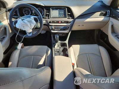 Zdjęcie 8 z 12 samochodu: 2018 HYUNDAI SONATA LIMITED VIN:5NPE34AF4JH635427 - miniatura