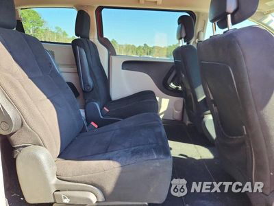 Zdjęcie 11 z 14 samochodu: 2011 DODGE GRAND CARAVAN MAINSTREET VIN:2D4RN3DG1BR674395 - miniatura