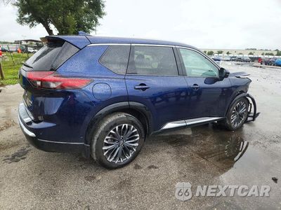 Trzecie zdjęcie samochodu z tyłu: 2024 NISSAN ROGUE PLATINUM VIN:JN8BT3DD8RW450377 - miniatura