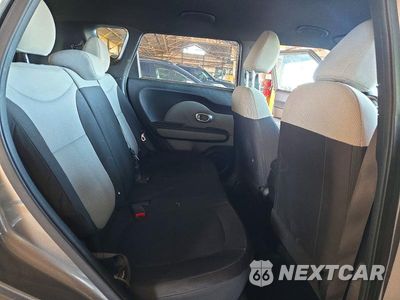 Zdjęcie 10 z 12 samochodu: 2015 KIA SOUL BASE VIN:KNDJN2A21F7121508 - miniatura