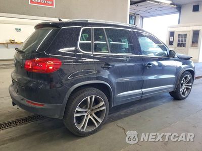 Trzecie zdjęcie samochodu z tyłu: 2017 VOLKSWAGEN TIGUAN SEL VIN:WVGWV7AX0HK014475 - miniatura