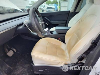 Zdjęcie 7 z 12 samochodu: 2021 TESLA MODEL Y VIN:5YJYGDEE7MF279142 - miniatura