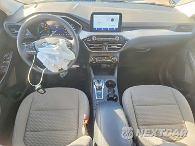 Zdjęcie 8 z 12 samochodu: 2021 FORD ESCAPE SE VIN:1FMCU9BZ1MUA32306 - miniatura
