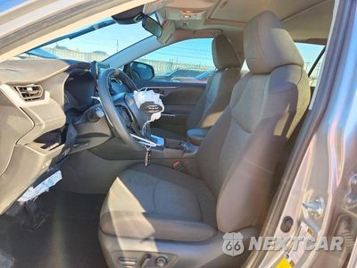Zdjęcie 7 z 13 samochodu: 2021 TOYOTA RAV4 XLE VIN:2T3W1RFV8MC164324 - miniatura