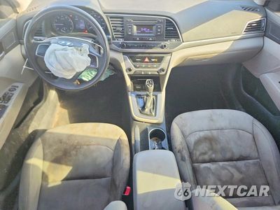 Zdjęcie 8 z 12 samochodu: 2017 HYUNDAI ELANTRA SE VIN:KMHD74LF3HU064019 - miniatura