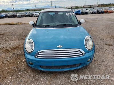 Piąte zdjęcie samochodu w środku: 2008 MINI COOPER VIN:WMWMF33508TT62720 - miniatura