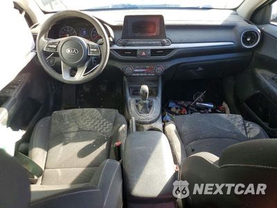 Zdjęcie 8 z 12 samochodu: 2019 KIA FORTE FE VIN:3KPF24AD5KE051517 - miniatura