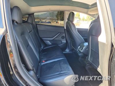 Zdjęcie 10 z 13 samochodu: 2022 TESLA MODEL Y VIN:7SAYGDEE6NF458342 - miniatura