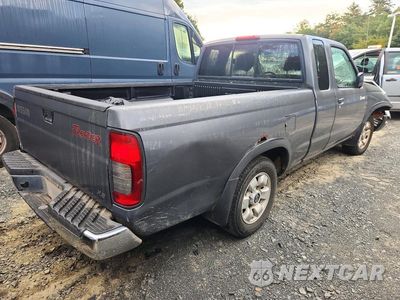 Trzecie zdjęcie samochodu z tyłu: 2000 NISSAN FRONTIER XE VIN:1N6DD26S3YC300634 - miniatura