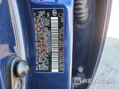Zdjęcie 12 z 12 samochodu: 2013 TOYOTA PRIUS THREE VIN:JTDKN3DUXD1618886 - miniatura