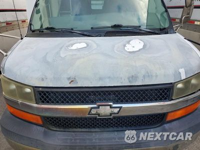 Zdjęcie 9 z 10 samochodu: 2005 CHEVROLET EXPRESS SHUTTLE BUS VIN:1GBJG31U151156900 - miniatura