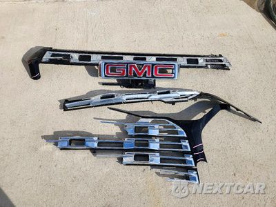 Zdjęcie 13 z 14 samochodu: 2026 GMC TERRAIN DENALI VIN:3GKALZEG9TL406845 - miniatura