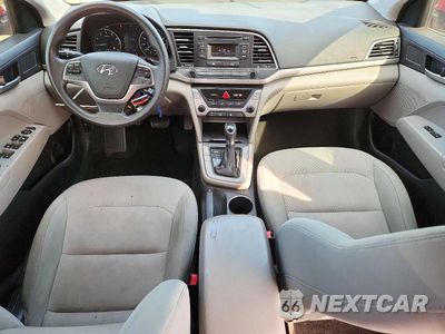 Zdjęcie 8 z 12 samochodu: 2017 HYUNDAI ELANTRA SE VIN:KMHD74LF7HU096472 - miniatura
