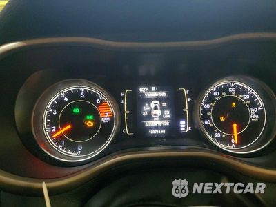 Zdjęcie 9 z 13 samochodu: 2017 JEEP CHEROKEE LATITUDE VIN:1C4PJMCB1HW605265 - miniatura