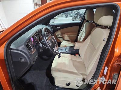 Zdjęcie 7 z 12 samochodu: 2011 DODGE CHARGER VIN:2B3CL3CG6BH606613 - miniatura
