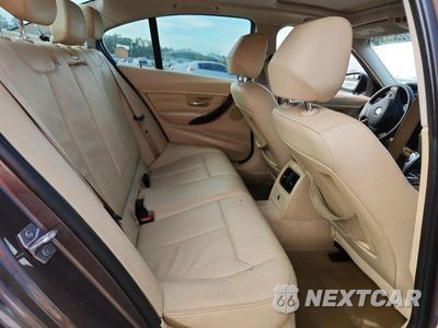 Zdjęcie 10 z 12 samochodu: 2013 BMW 328 I VIN:WBA3A5C54DF600275 - miniatura