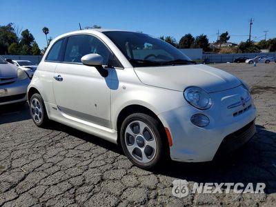 Czwarte zdjęcie samochodu z boku: 2013 FIAT 500 ELECTRIC VIN:3C3CFFGE5DT714106 - miniatura