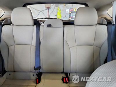 Zdjęcie 10 z 13 samochodu: 2018 SUBARU IMPREZA PREMIUM VIN:4S3GTAB66J3749804 - miniatura