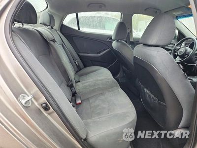 Zdjęcie 10 z 12 samochodu: 2015 KIA OPTIMA LX VIN:5XXGM4A70FG472289 - miniatura
