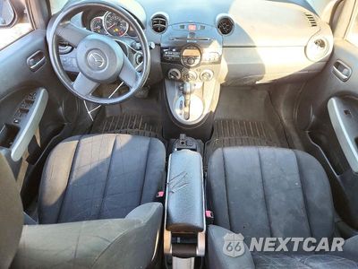Zdjęcie 8 z 12 samochodu: 2012 MAZDA MAZDA2 VIN:JM1DE1KZ3C0149334 - miniatura