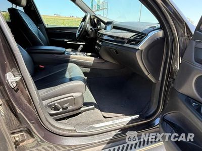 Piąte zdjęcie samochodu w środku: 2018 BMW X5 XDRIVE40E VIN:5UXKT0C54J0W02939 - miniatura