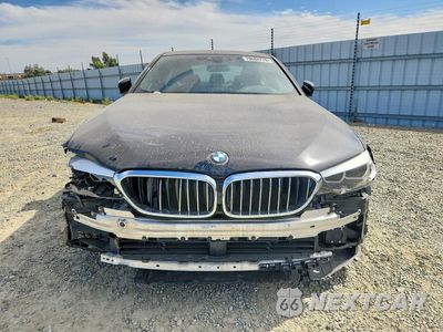 Piąte zdjęcie samochodu w środku: 2018 BMW 530XE VIN:WBAJB1C56JB085389 - miniatura