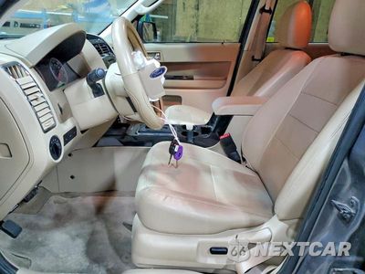 Zdjęcie 7 z 12 samochodu: 2011 FORD ESCAPE LIMITED VIN:1FMCU0EG8BKB78779 - miniatura