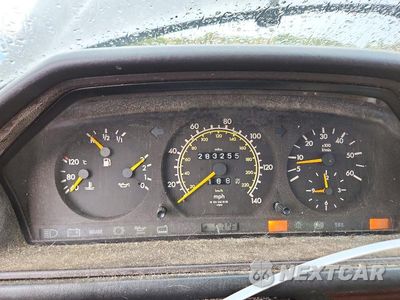 Zdjęcie 9 z 12 samochodu: 1990 MERCEDES-BENZ 300 D VIN:WDBEB28D6LB251969 - miniatura